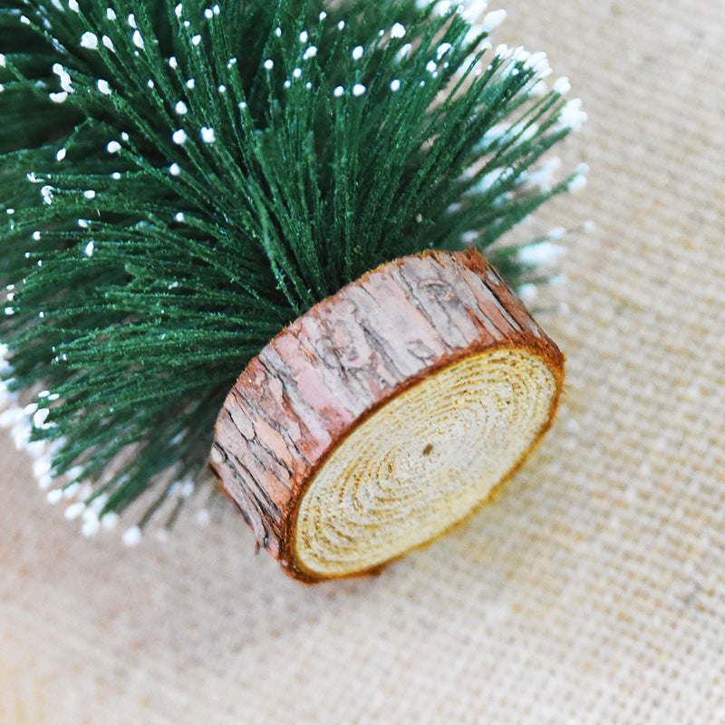 Christmas pine needle tree decoration | LUXETHREAD