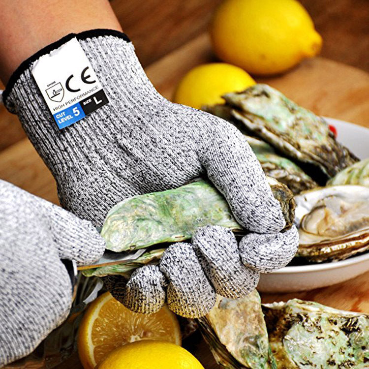 Rubber-dipped gloves against stabbing and cutting | LUXETHREAD 